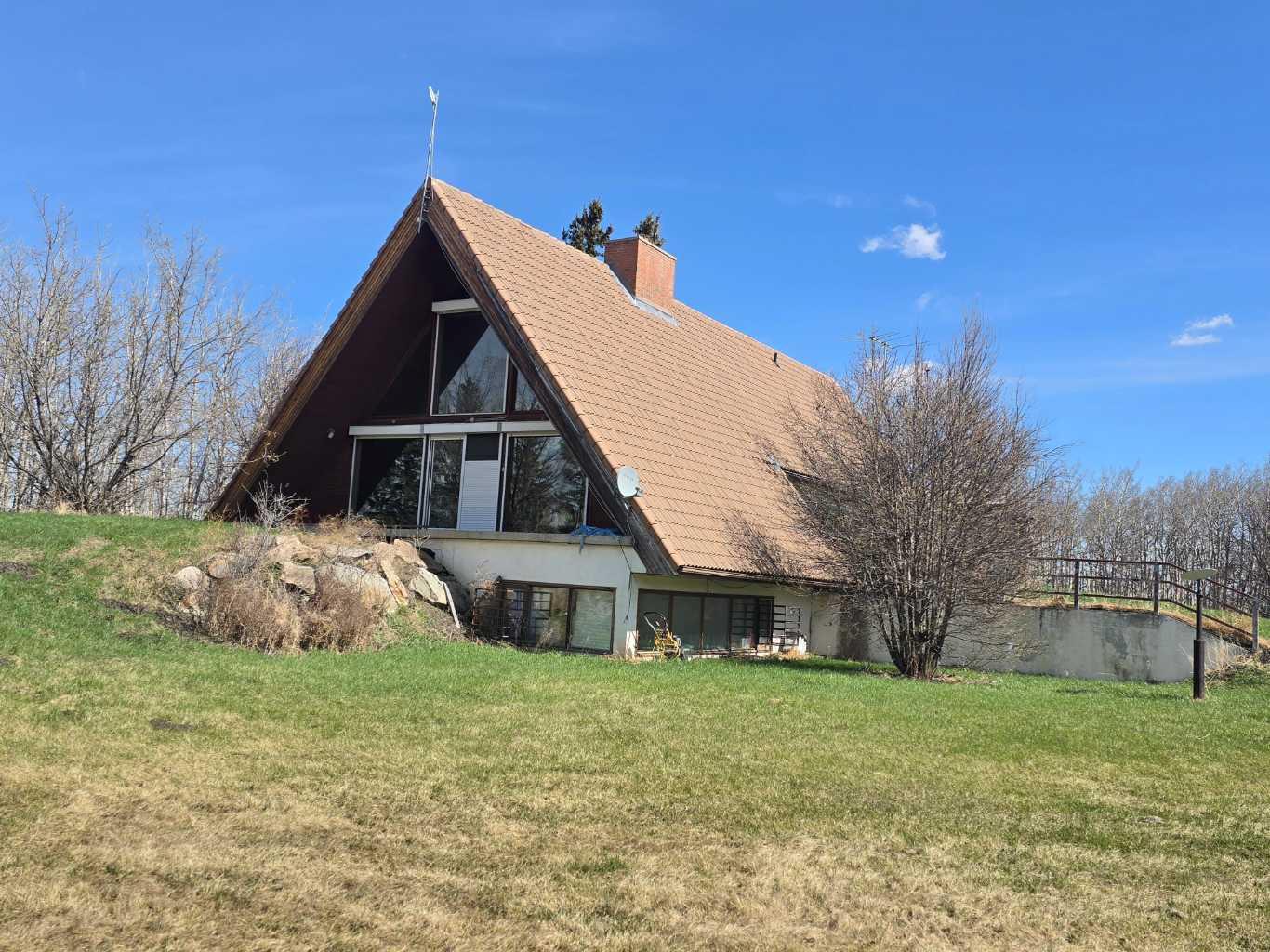 272128 Range Road 291 NE