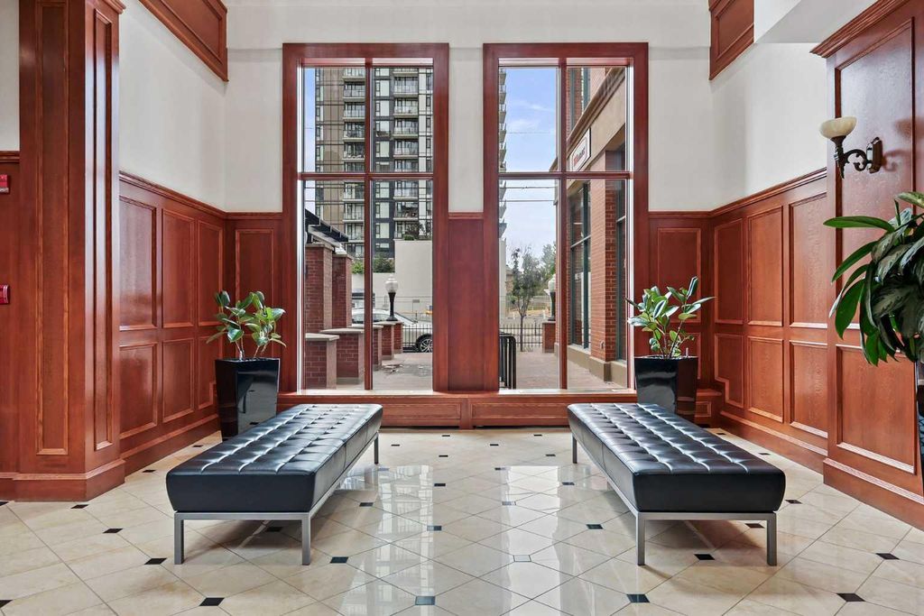 Photo of 322 11 Avenue SW #302, Calgary, AB T2R 0E3 (MLS # A2291010)