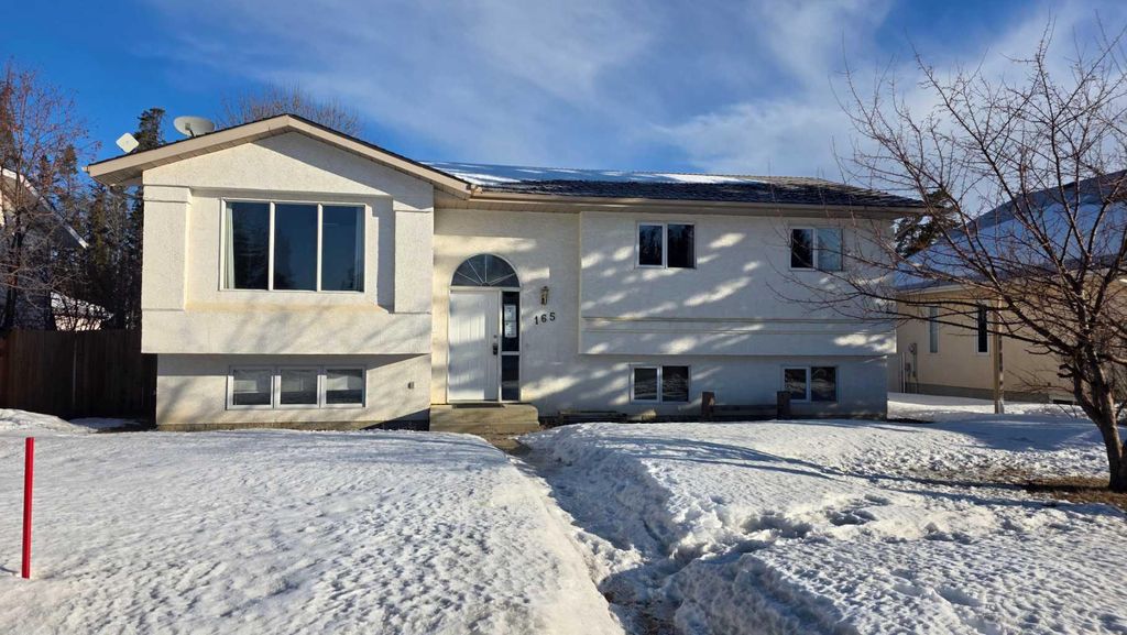 Photo of 165 Park Drive, Whitecourt, AB T7S 1R3 (MLS # A2292158)