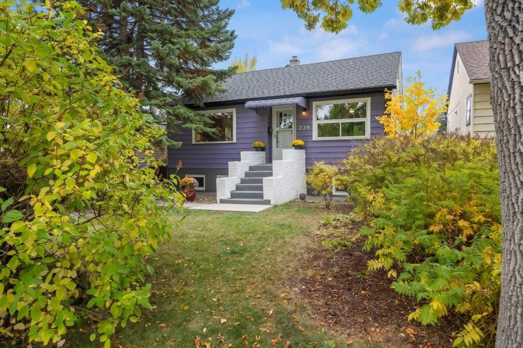 Photo of 239 24 Avenue NE, Calgary, AB T2E 1W9 (MLS # A2348016)