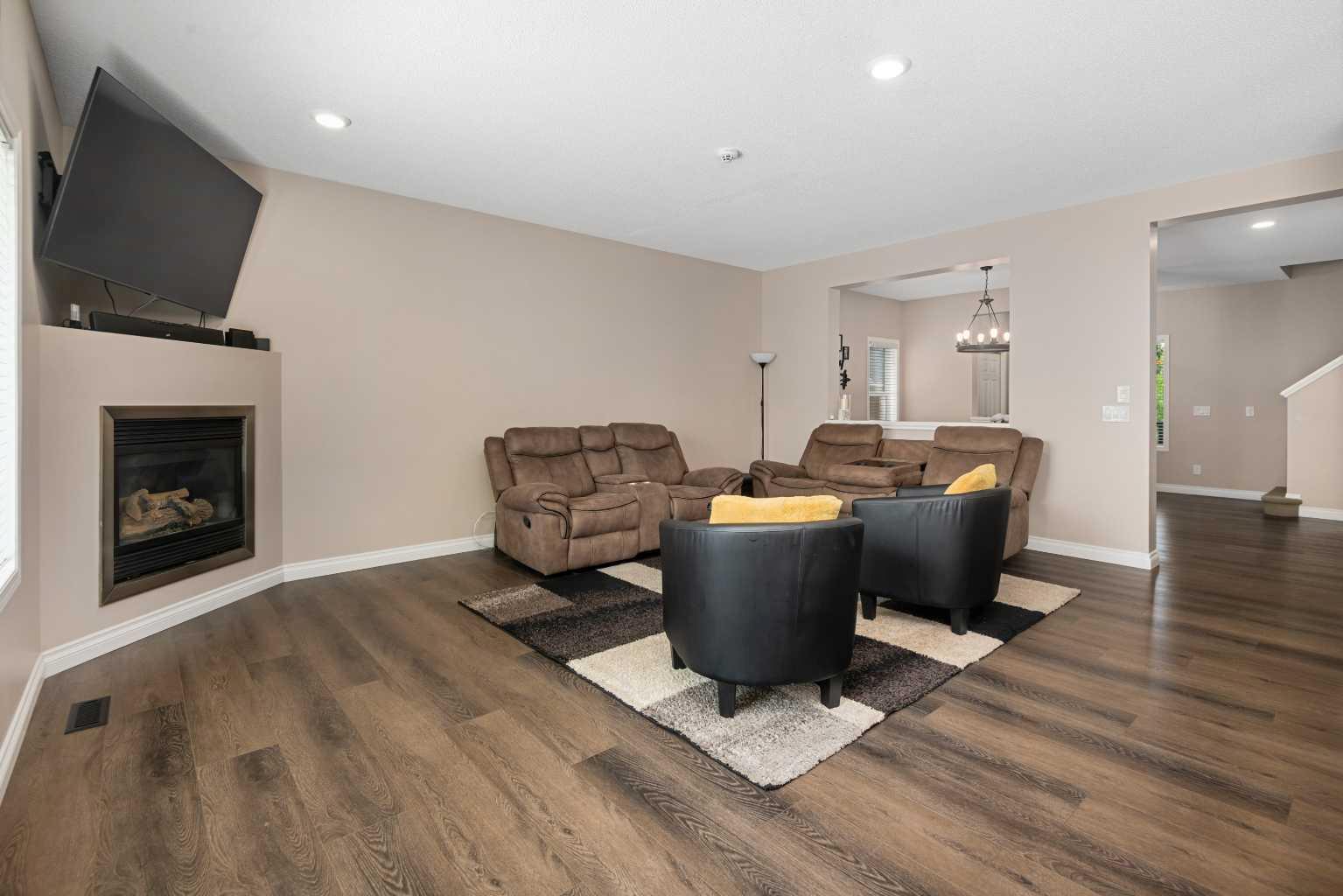 60 Chapala Square SE