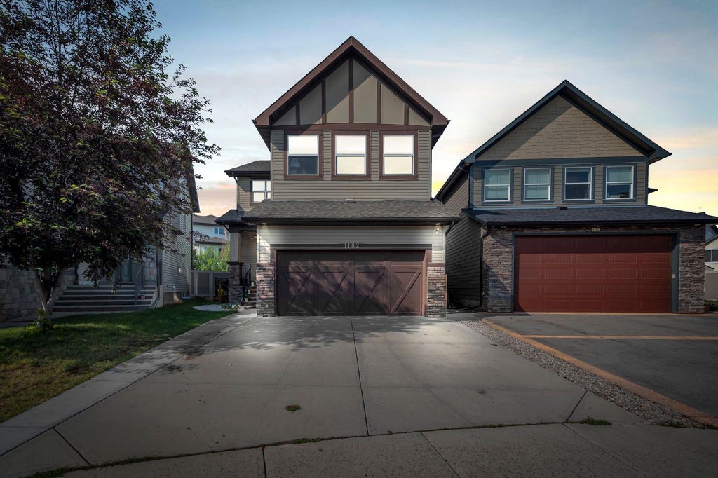Photo of 1182 Kingston Crescent SE, Airdrie, AB T4A 0E9 (MLS # A2324118)