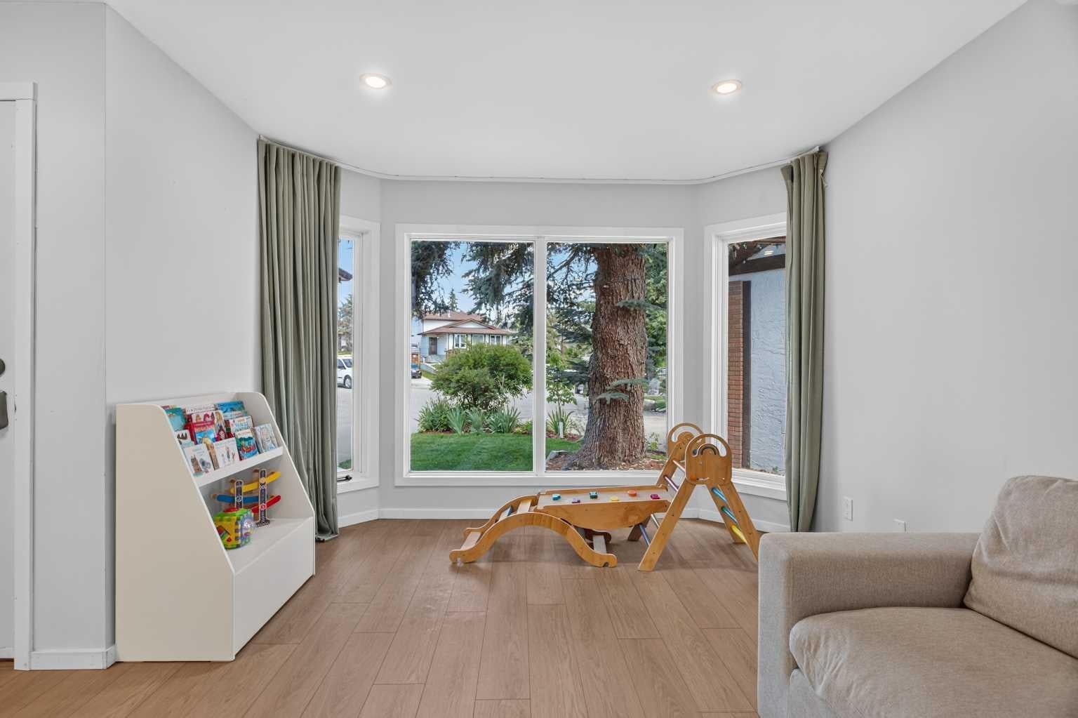 51 Millbank Court SW