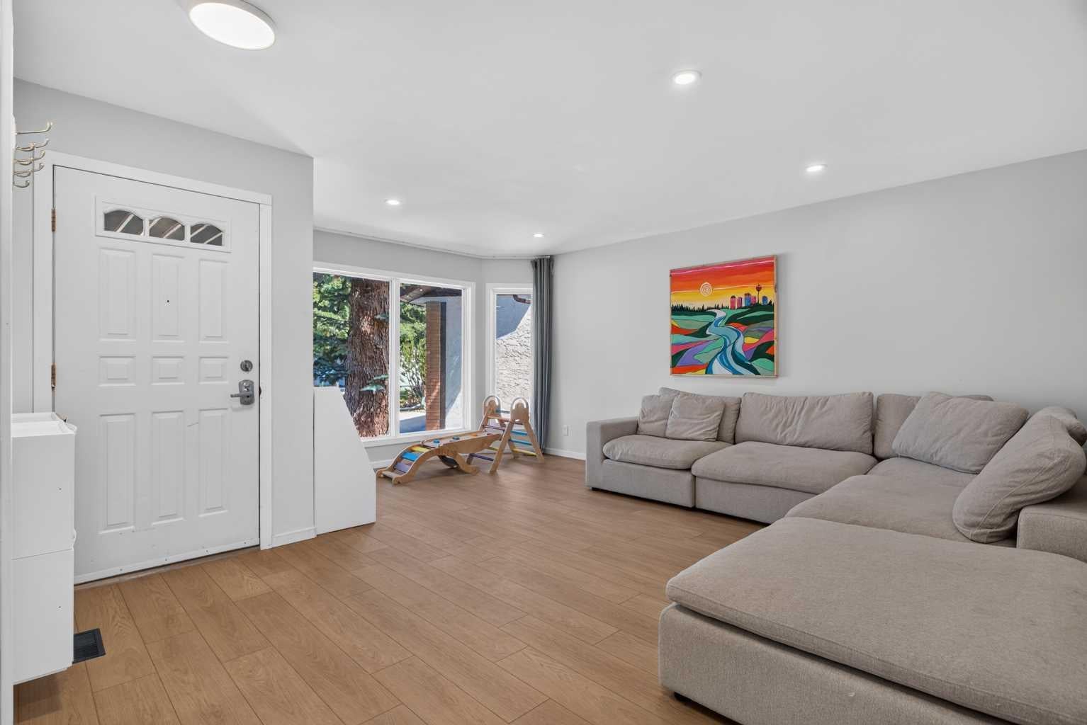 51 Millbank Court SW