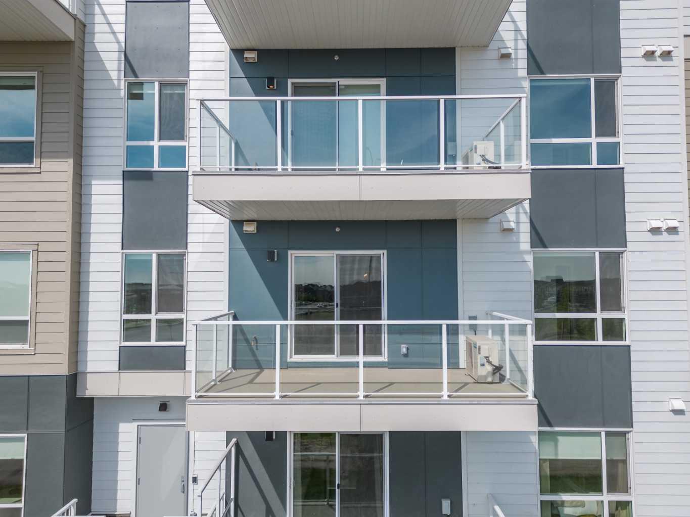 220 Seton Grove SE 1209