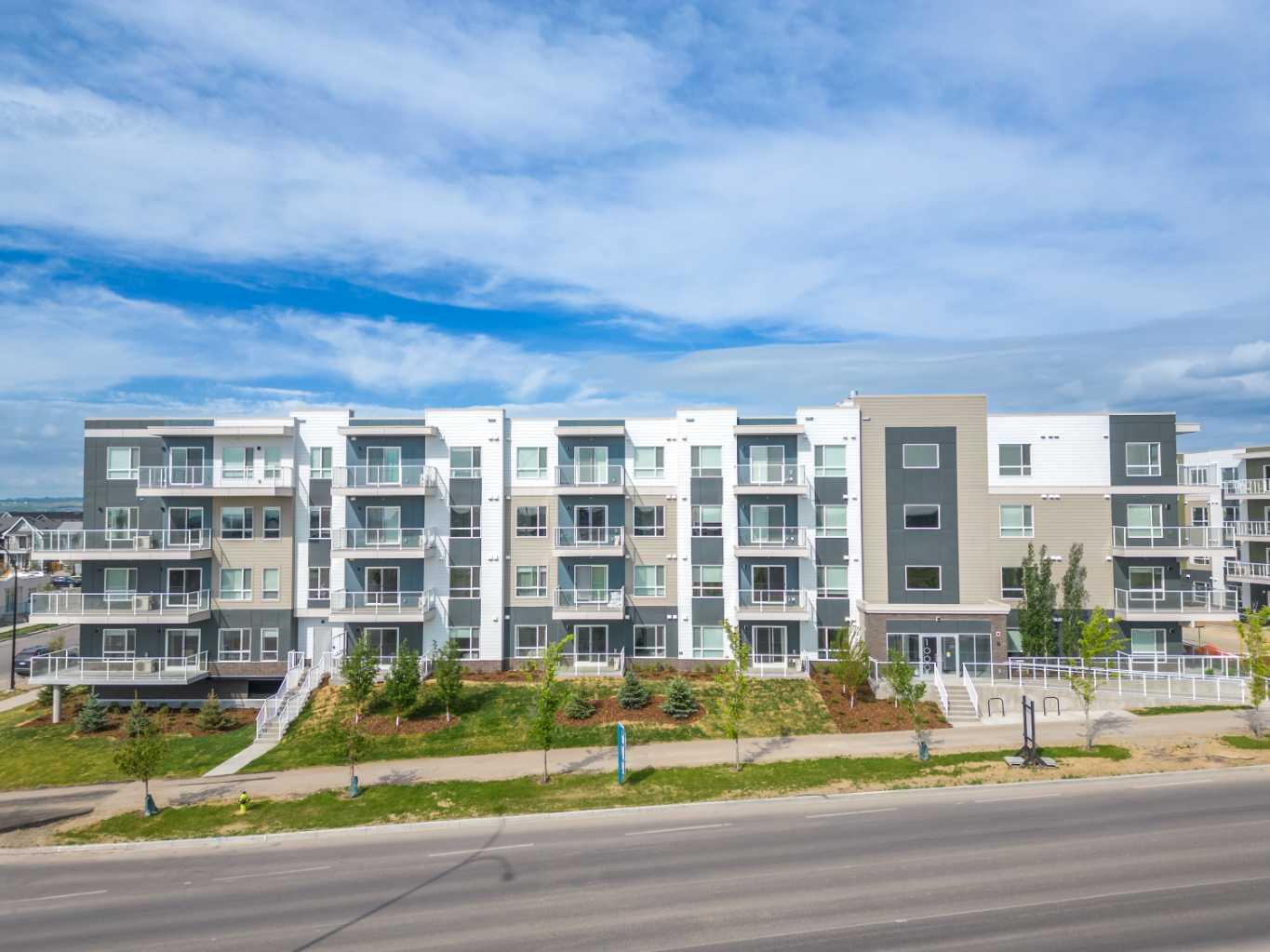 220 Seton Grove SE 1209