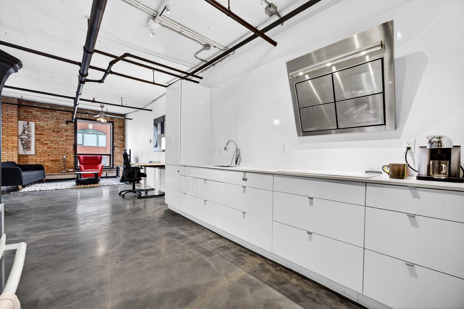 240 11 Avenue SW 601