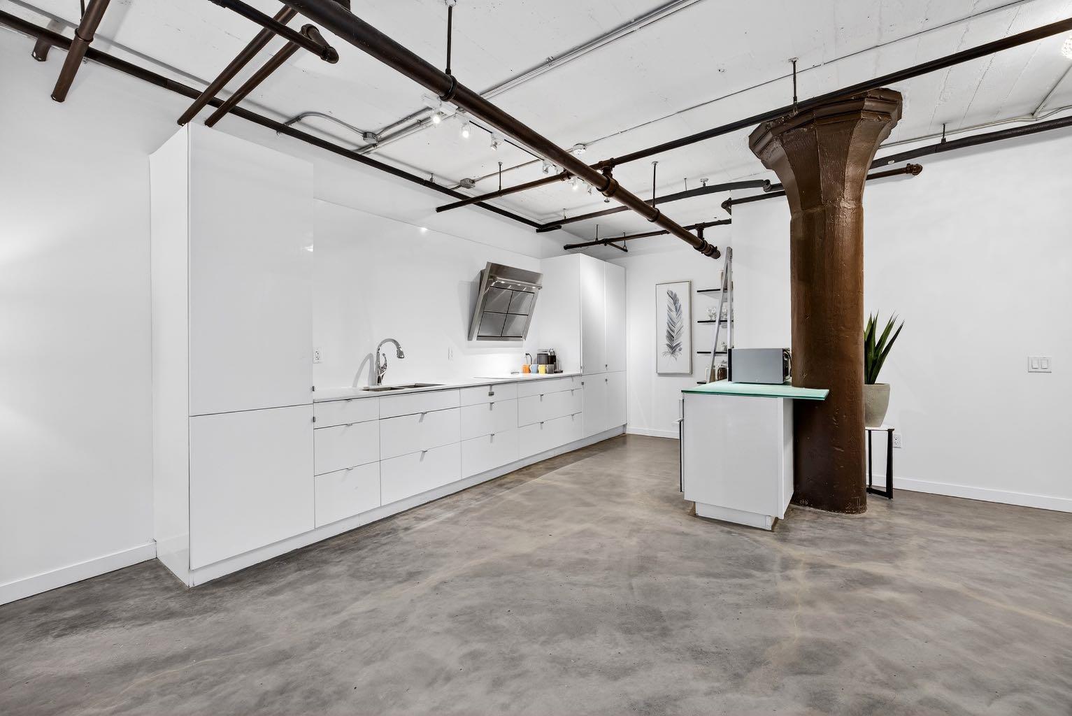 240 11 Avenue SW 601