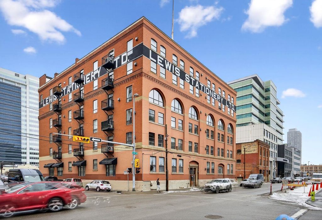 Photo of 240 11 Avenue SW #601, Calgary, AB T2R 0C3 (MLS # A2282335)