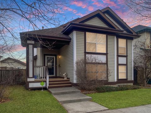 19 Prestwick Green SE Calgary AB T2Z 3M1