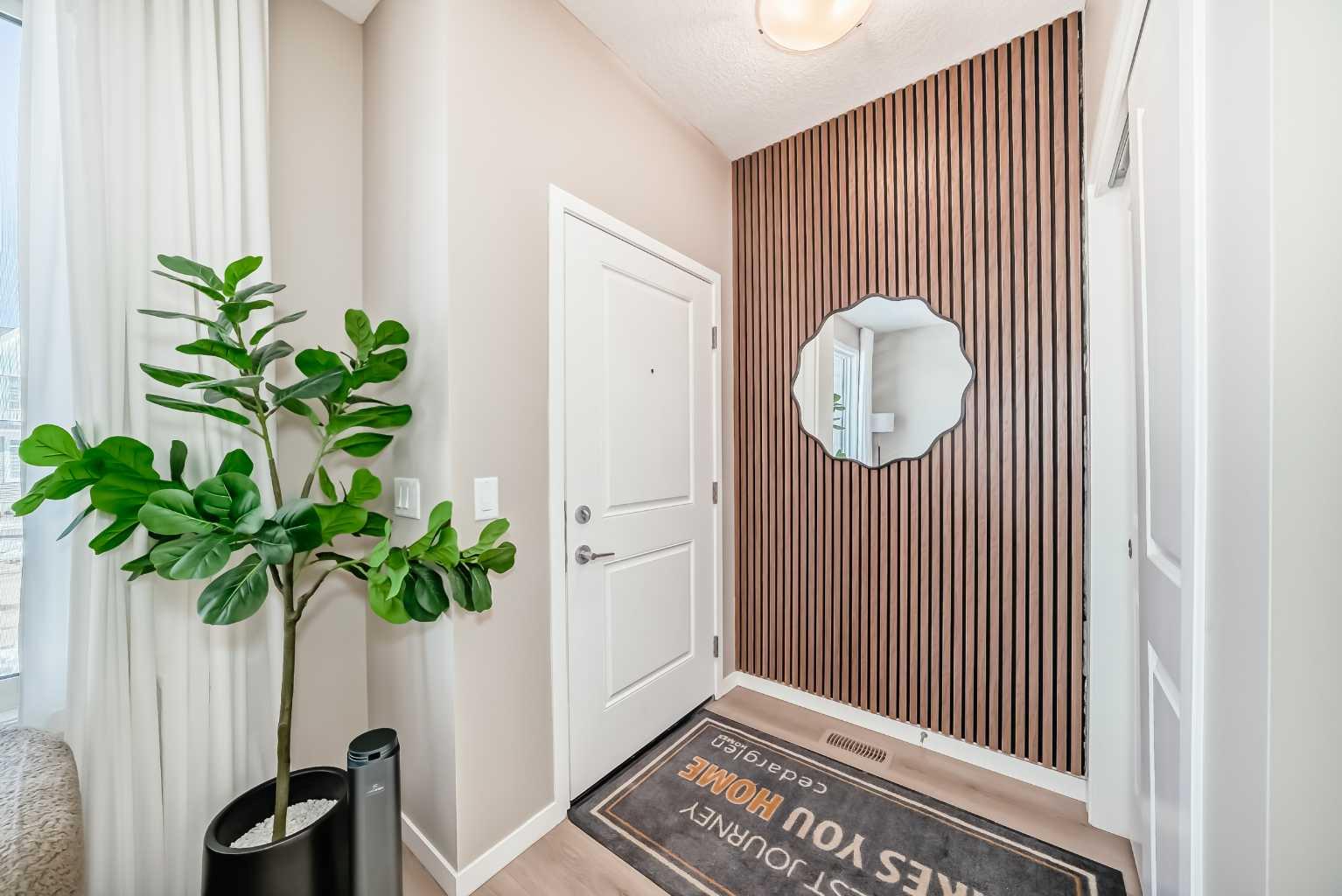 455 Tekarra Drive NW