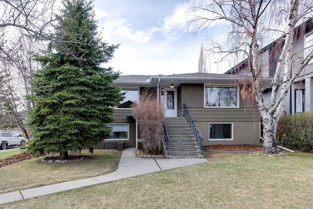 Photo of 403 30 Avenue NW, Calgary, AB T2M 2N5 (MLS # A2305466)