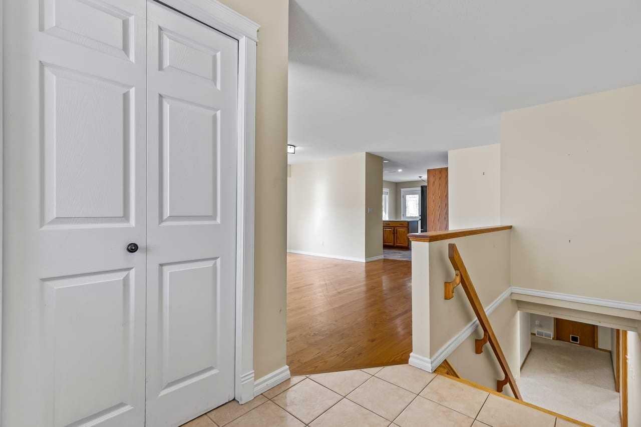 17 Sheep River Crescent