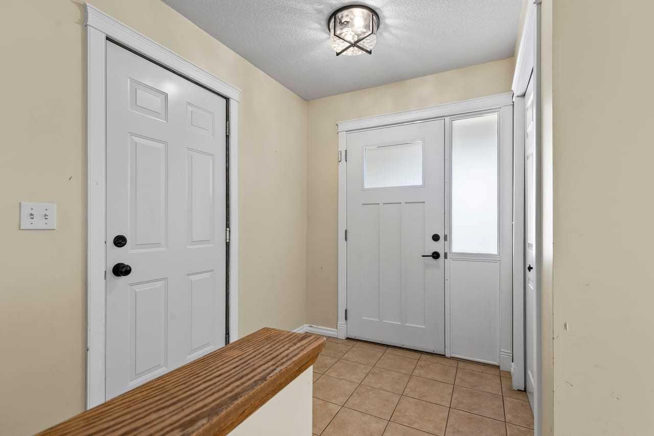 17 Sheep River Crescent