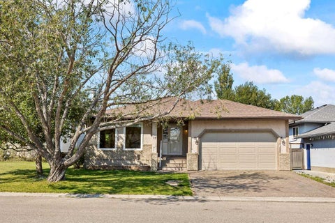 Photo of 17 Sheep River Crescent, Okotoks, AB T1S 1N6 (MLS # A2341388)