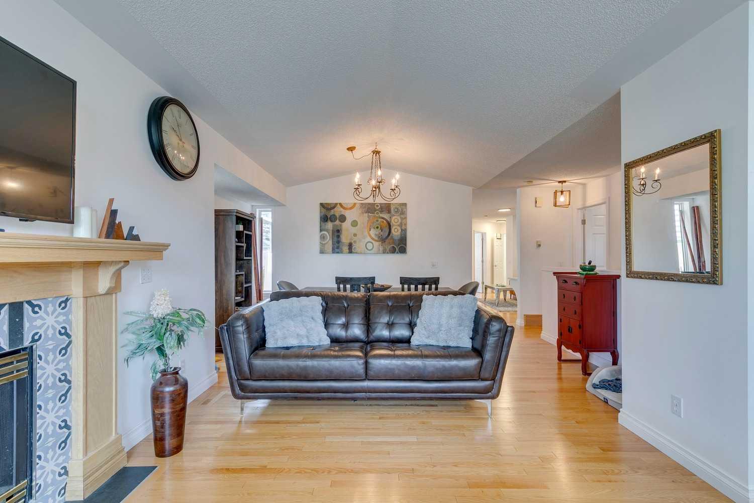 42 Sierra Morena Green SW