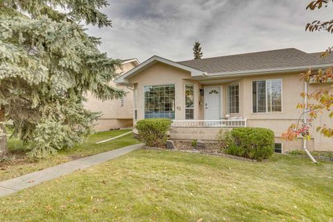 42 Sierra Morena Green SW Calgary AB T3H 3E4