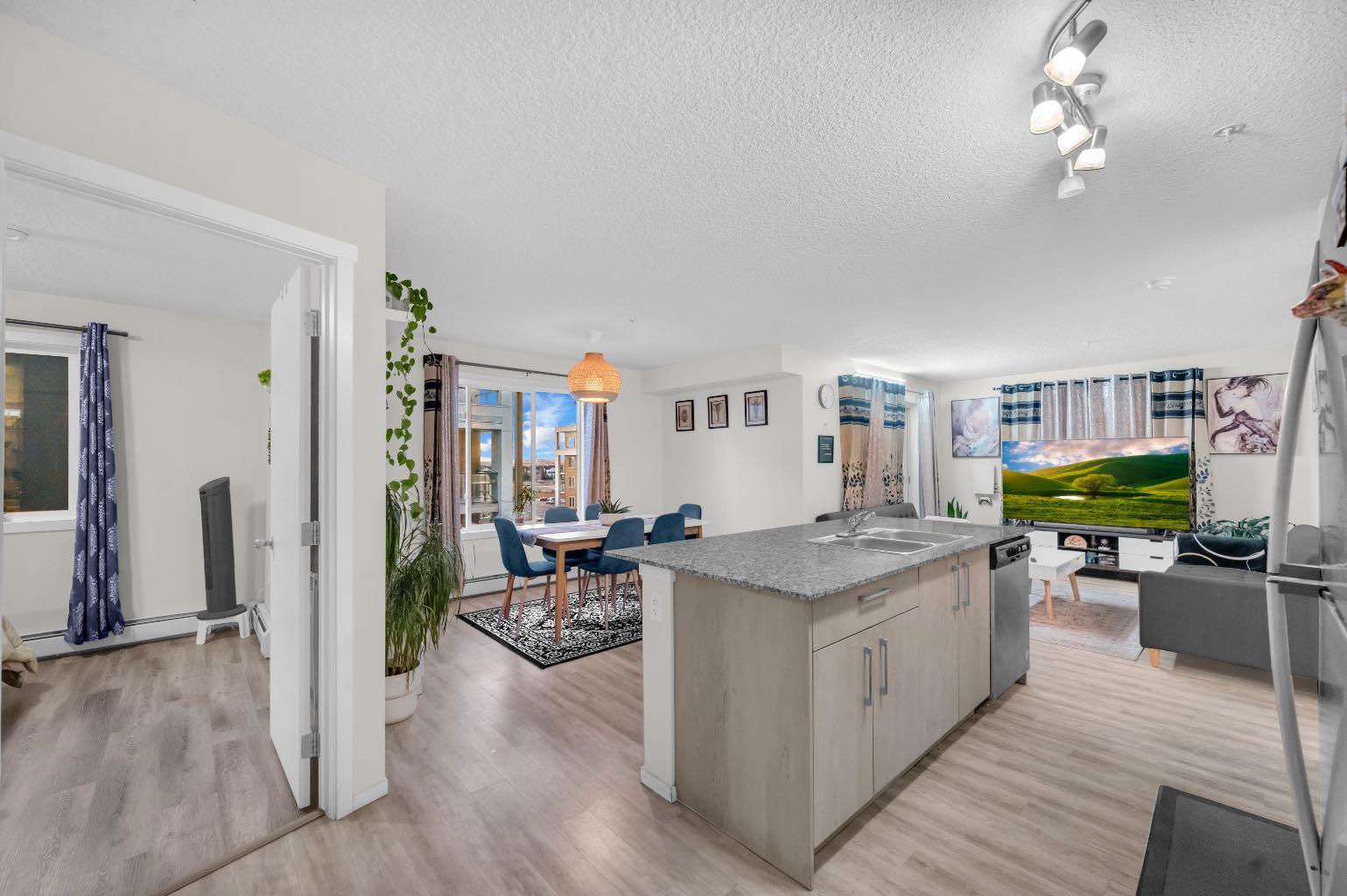 4641 128 Avenue NE 3502