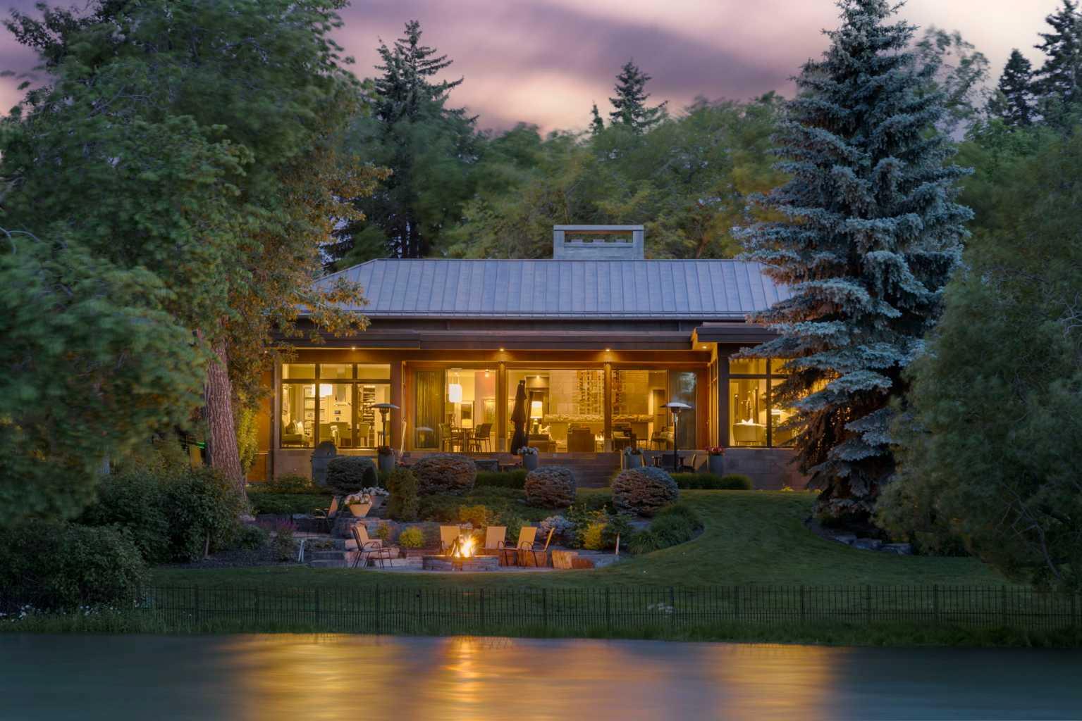 714 Riverdale Avenue SW