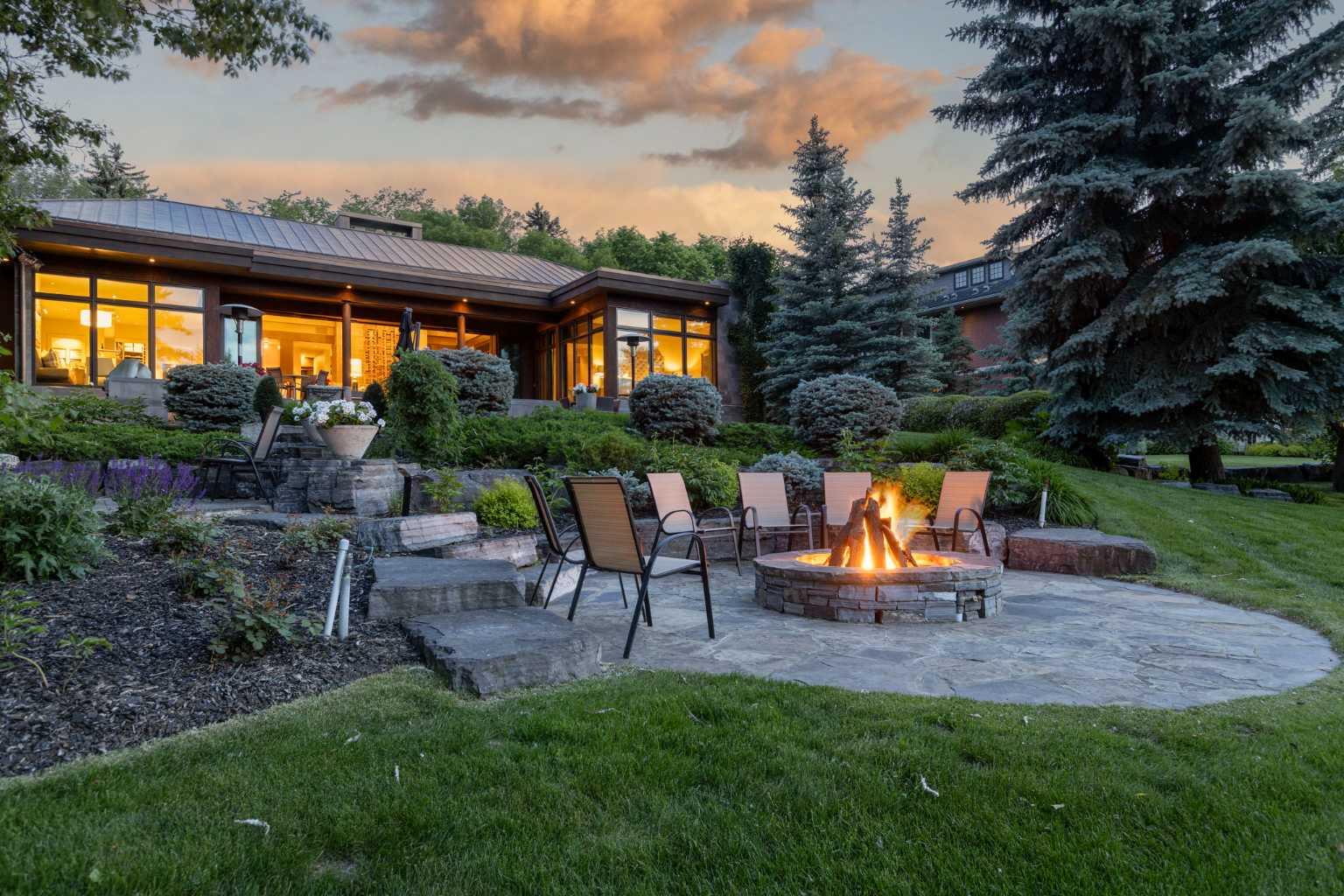 714 Riverdale Avenue SW