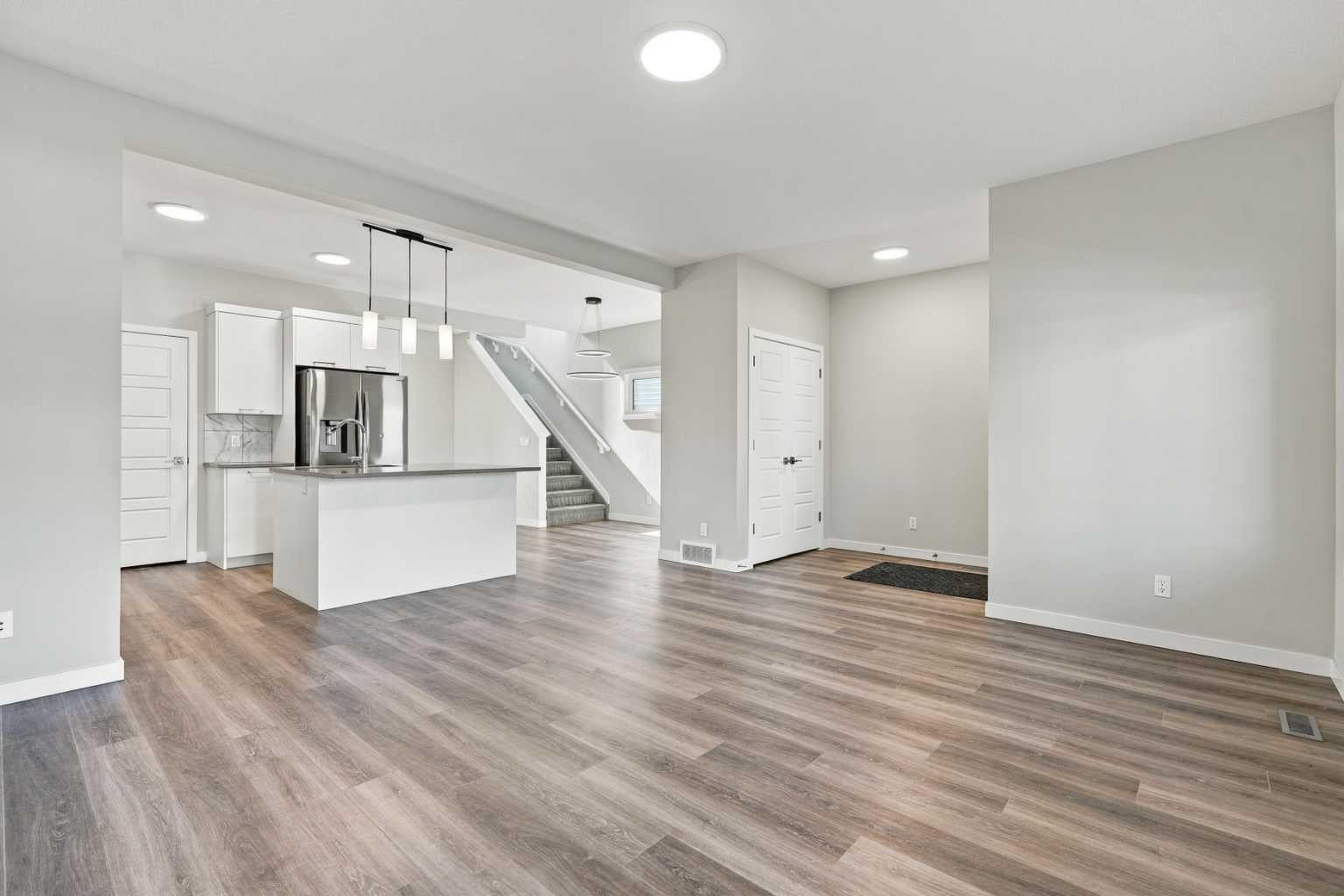 2320 Lancaster Heights SE