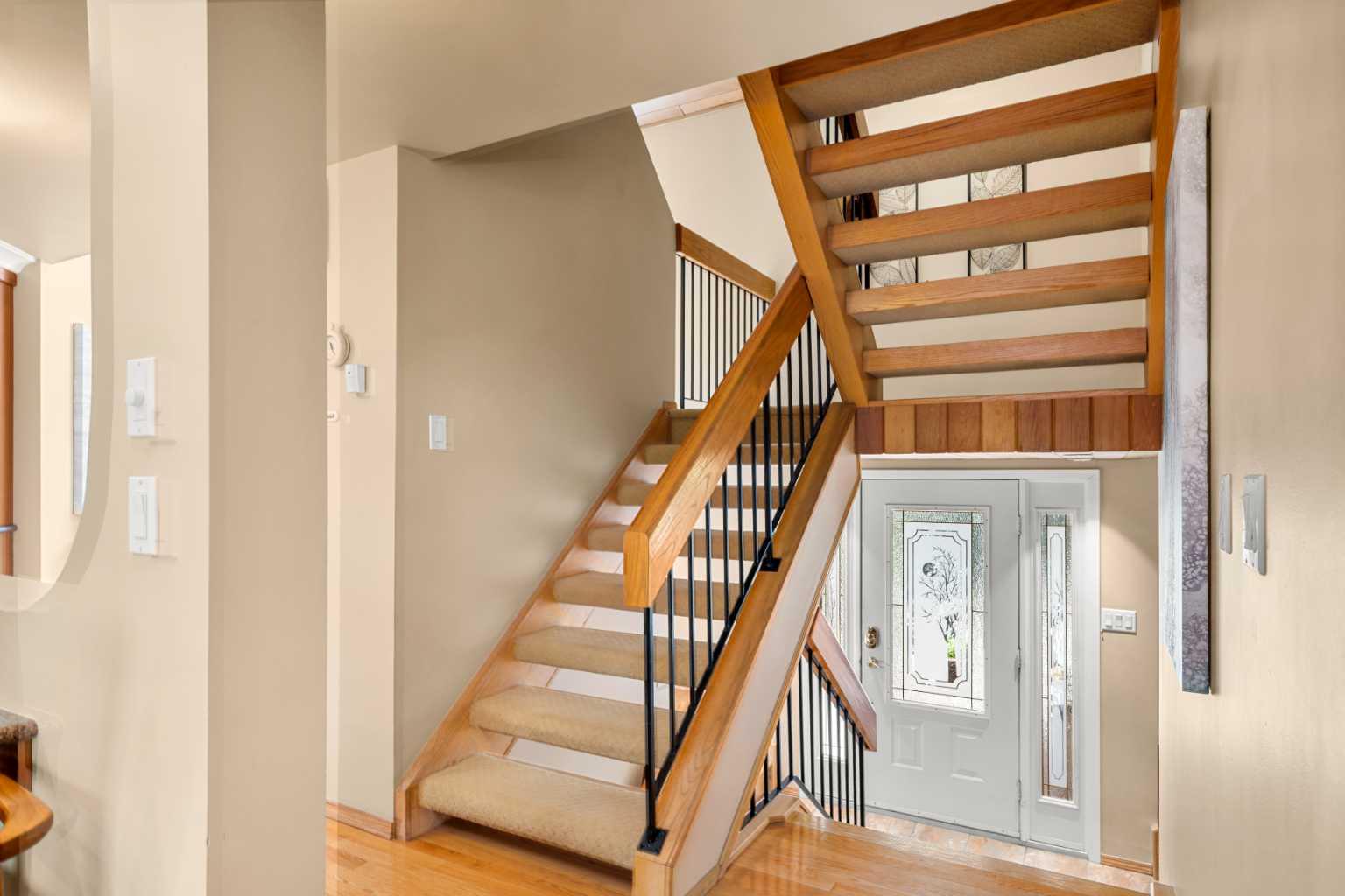 8 Varsplain Place NW