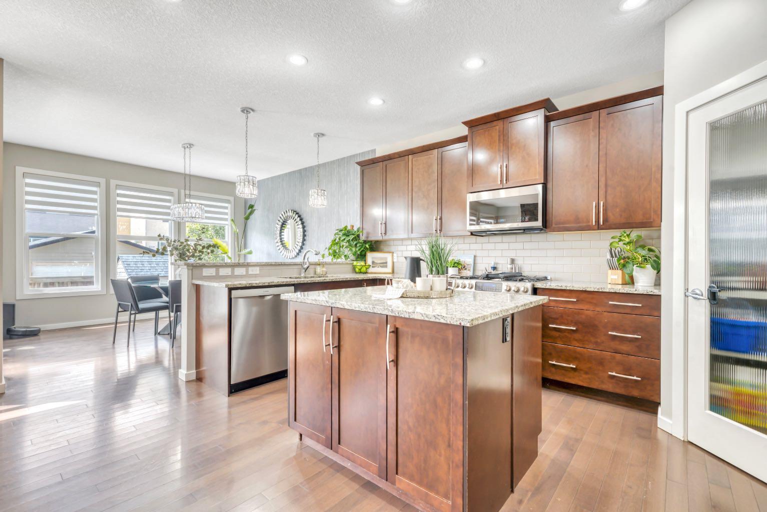 31 Mahogany Way SE