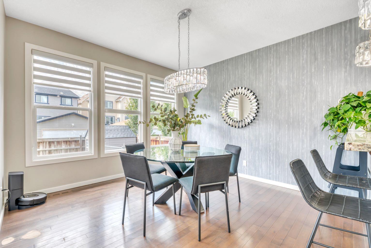 31 Mahogany Way SE