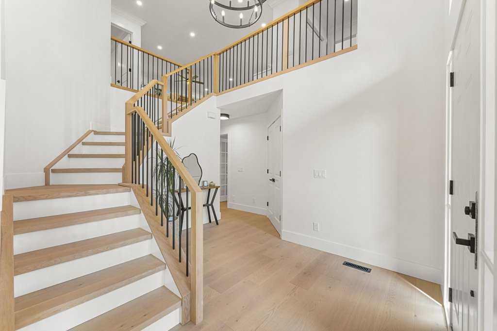 5 Mckenzie Lake Point SE