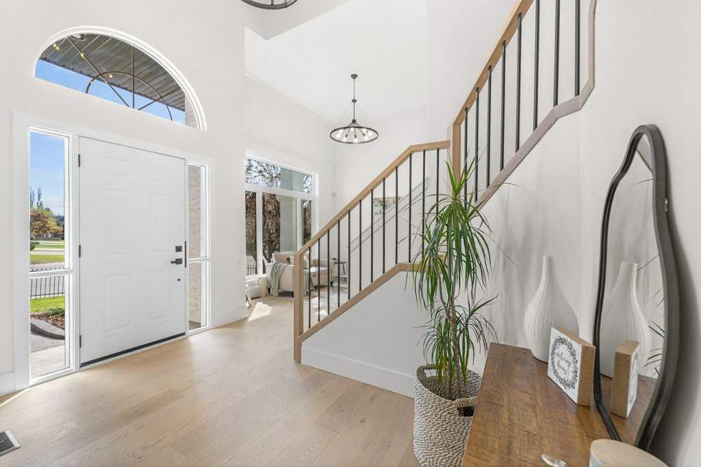5 Mckenzie Lake Point SE