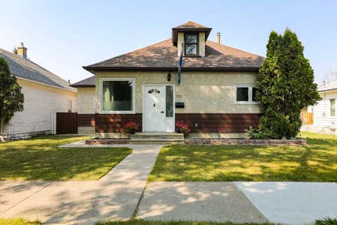 Photo of 732 12B Street N, Lethbridge, AB T1H 2L9 (MLS # A2338277)