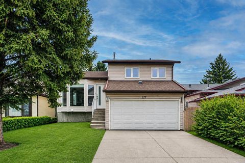 Photo of 127 Woodstock Road SW, Calgary, AB T2W 5W3 (MLS # A2313153)