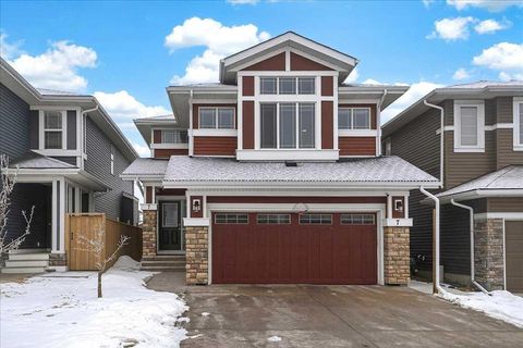 7 Redstone Park NE Calgary AB T3N 1B5