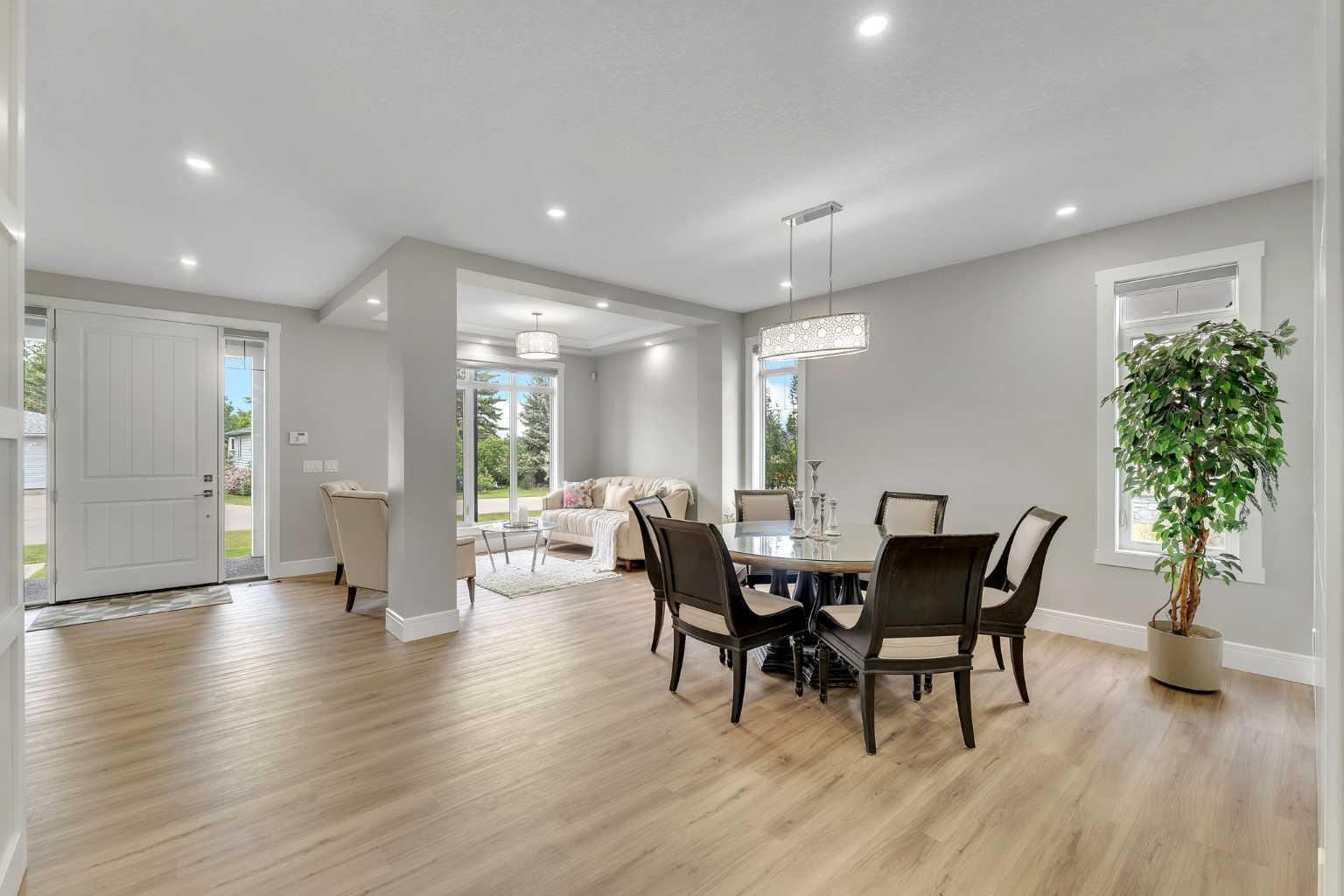 876 East Lakeview Road