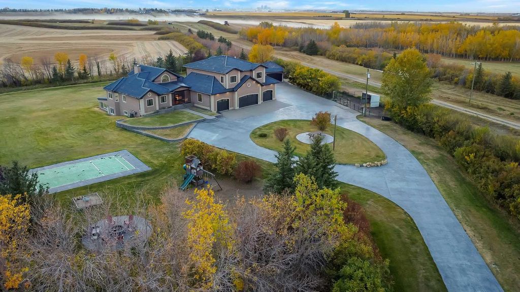 Photo of 235097 Range Road 283, Rural Rocky View County, AB T1X 0J9 (MLS # A2263550)