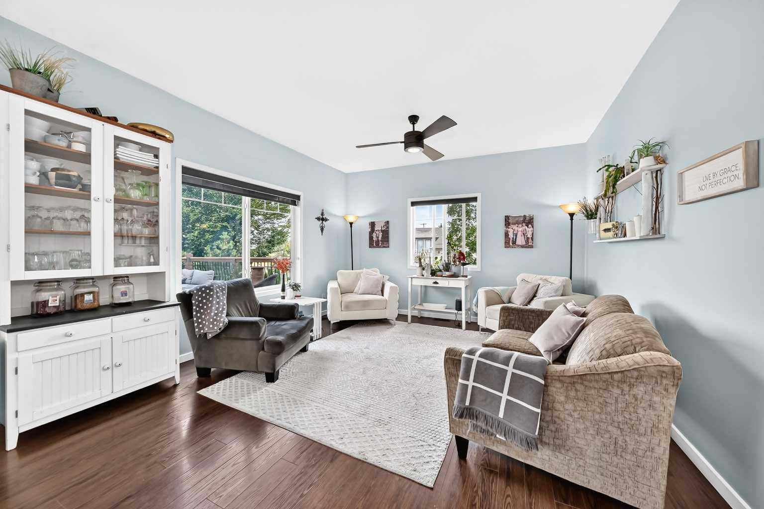 32 Meadowpark Place