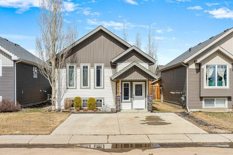 Photo of 5302B 14 Street, Lloydminster, AB T9V 2K1 (MLS # A2302937)