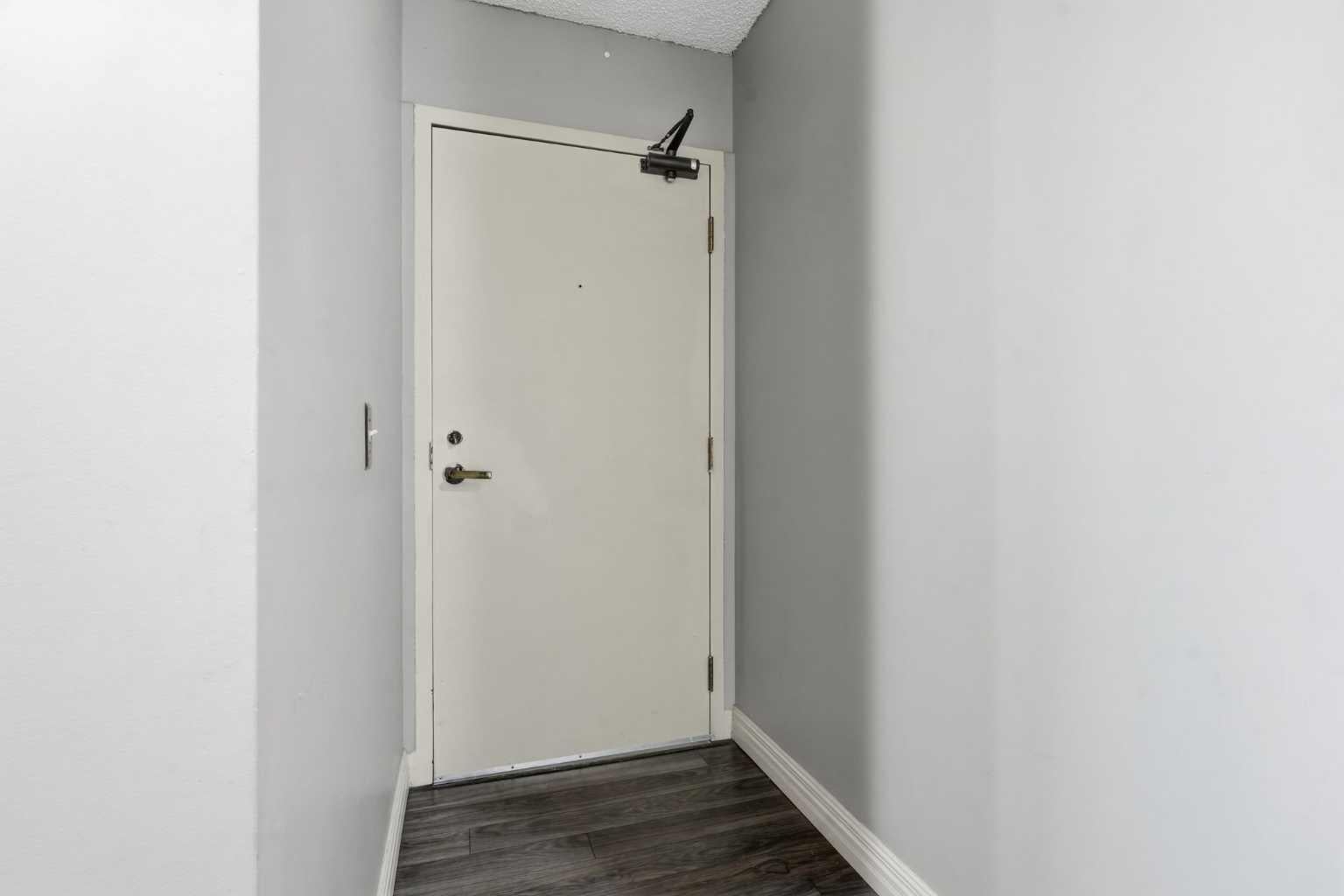 145 Point Drive NW 406