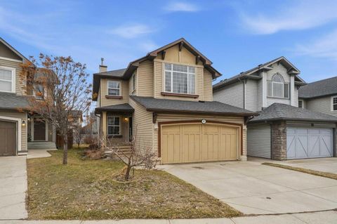 Photo of 62 new brighton Circle SE, Calgary, AB T2Z 4B3 (MLS # A2301403)