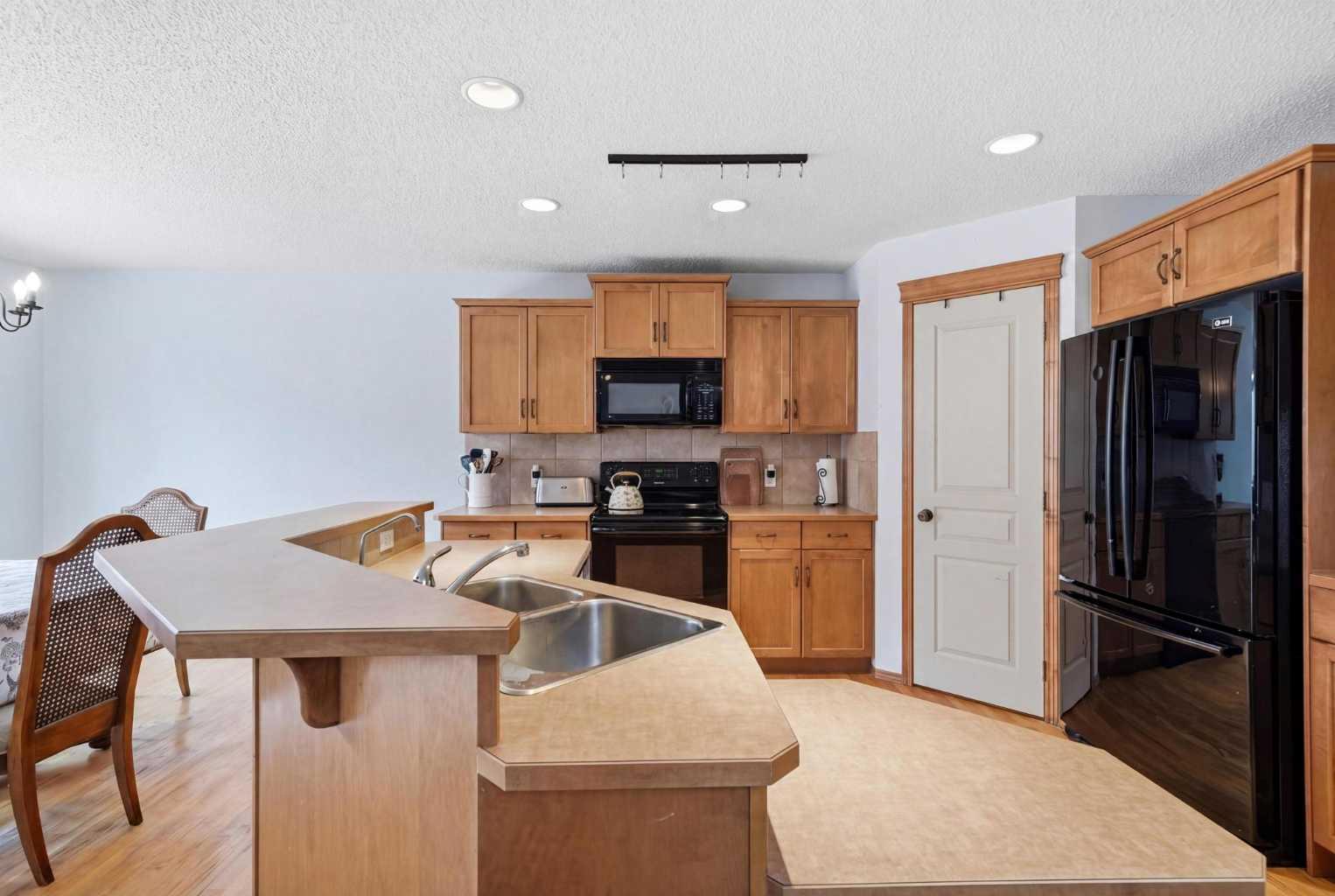 62 new brighton Circle SE
