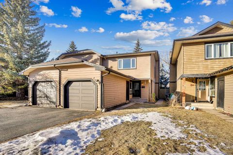 208 Midpark Gardens SE Calgary AB T2X 1N7