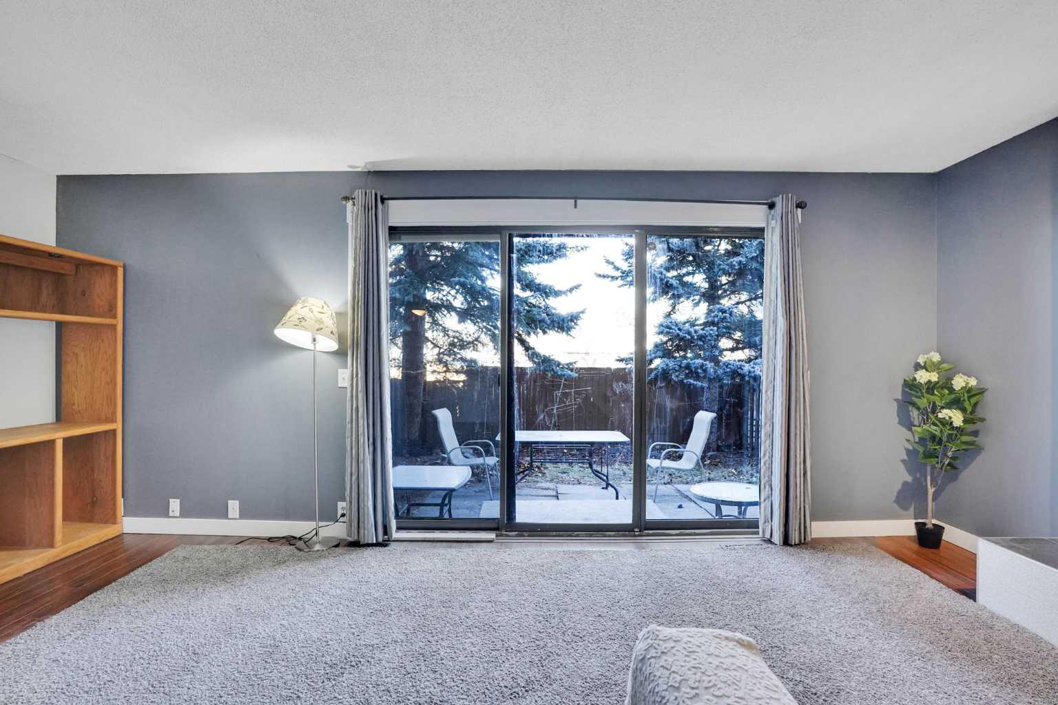 208 Midpark Gardens SE