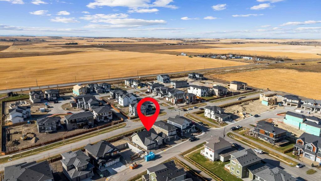 Photo of 110 Sunstone Way, Balzac, AB T4B 5T5 (MLS # A2265079)