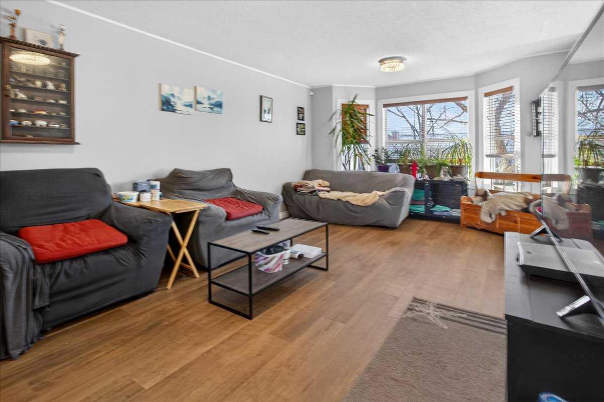 106 Prairie Sound Circle NW