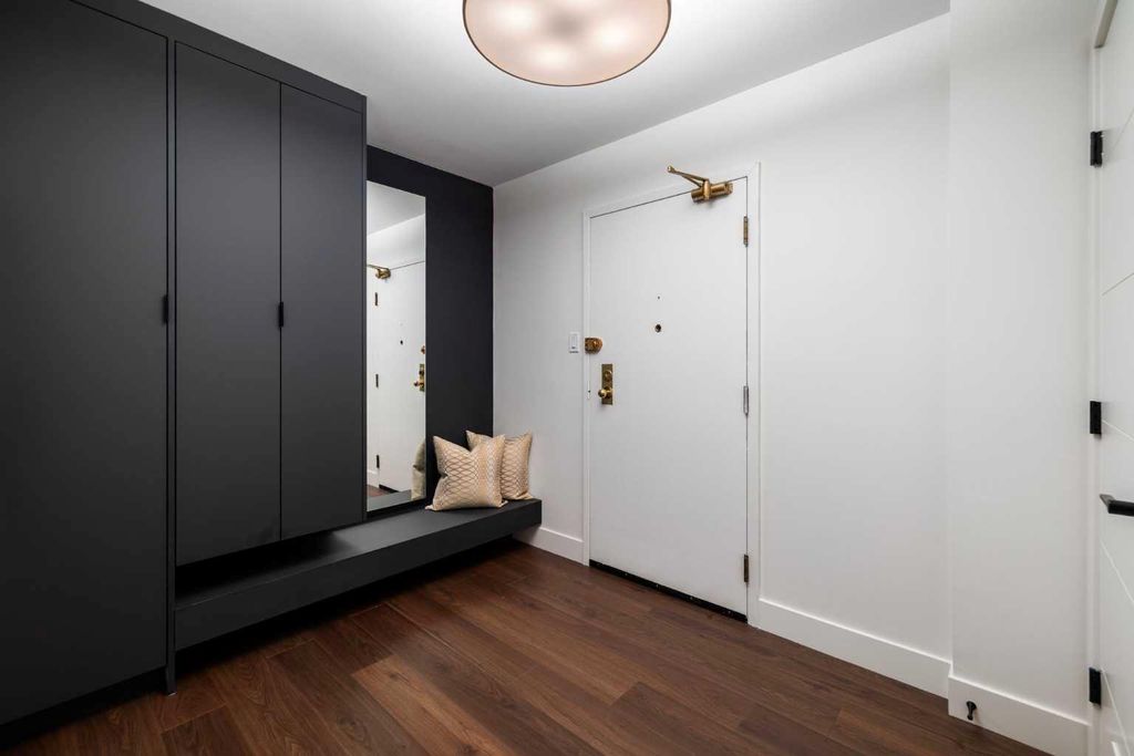 Photo of 330 26 Avenue SW #907, Calgary, AB T2S 2T3 (MLS # A2266184)