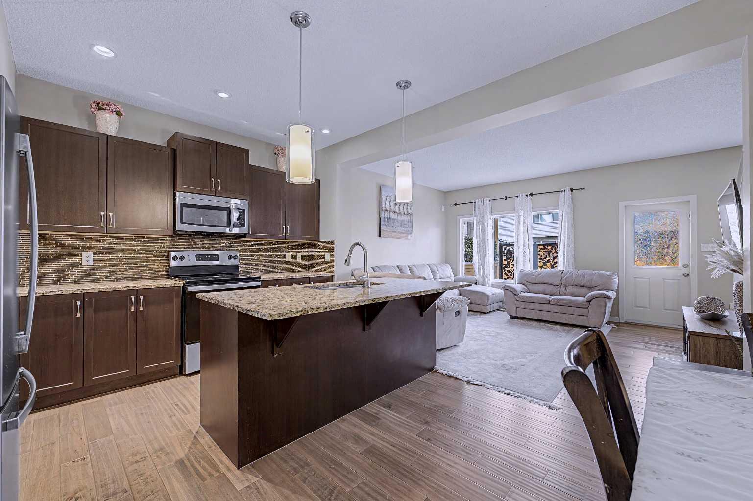 80 Chaparral Valley Crescent SE