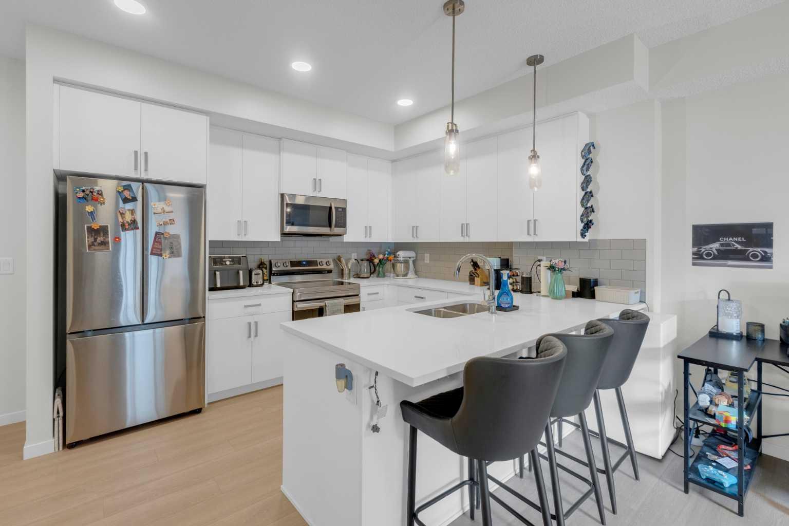 33 Carringham Gate NW 2106