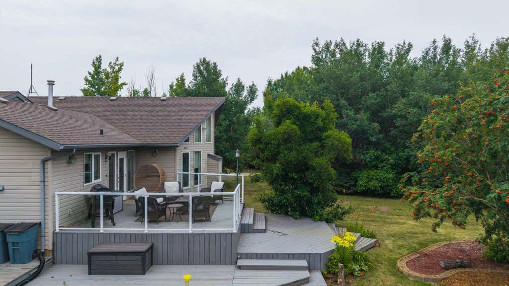 Photo of 4 Sandpiper Estates, Sandy Beach, AB T9V 3B5 (MLS # A2336722)