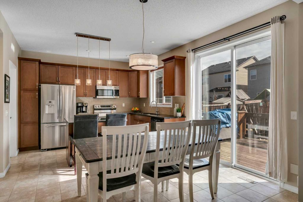 Photo of 154 Windwood Grove SW, Airdrie, AB T4B 3S8 (MLS # A2295142)