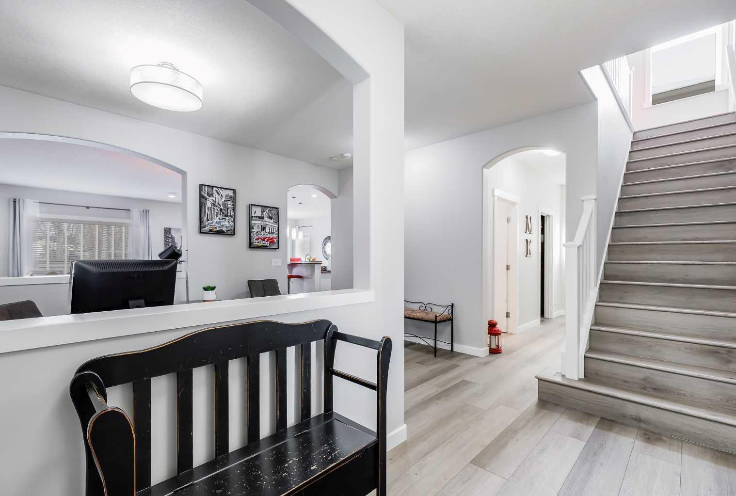 214 Chapalina Court SE